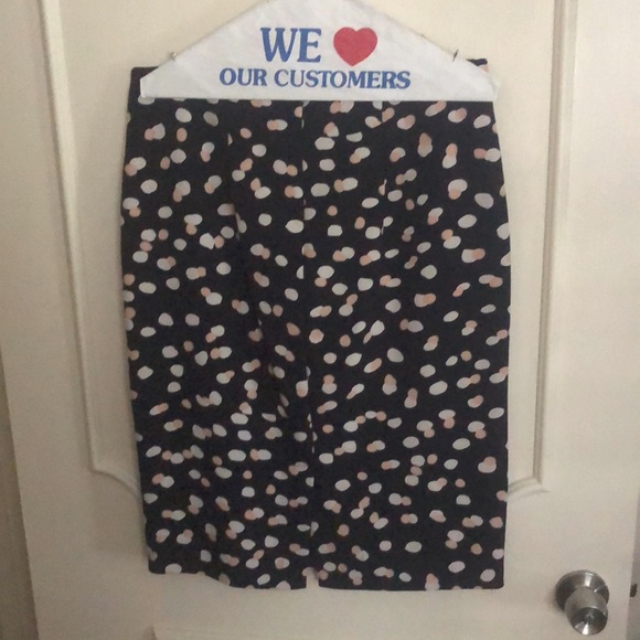 Matching polka dot skirt and blouse - Picture 2 of 5